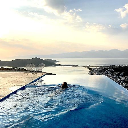 אלונדה Villa Estee, Luxury Villa With Private Infinity Pool And Jacuzzi מראה חיצוני תמונה