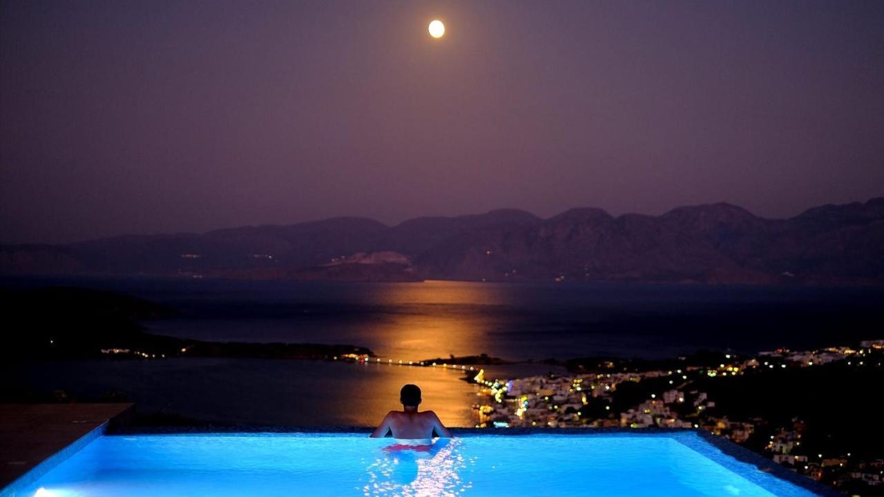 אלונדה Villa Estee, Luxury Villa With Private Infinity Pool And Jacuzzi מראה חיצוני תמונה