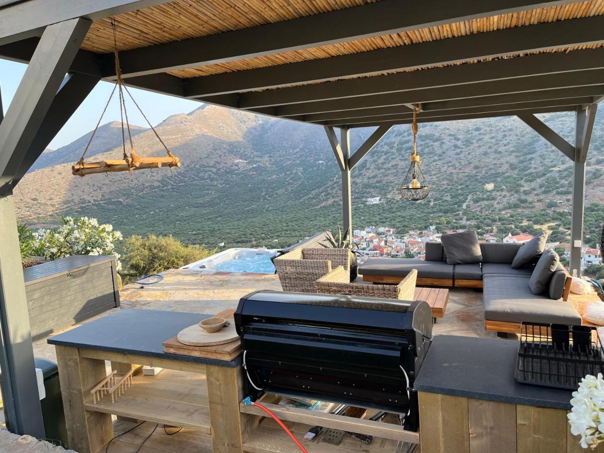 אלונדה Villa Estee, Luxury Villa With Private Infinity Pool And Jacuzzi מראה חיצוני תמונה