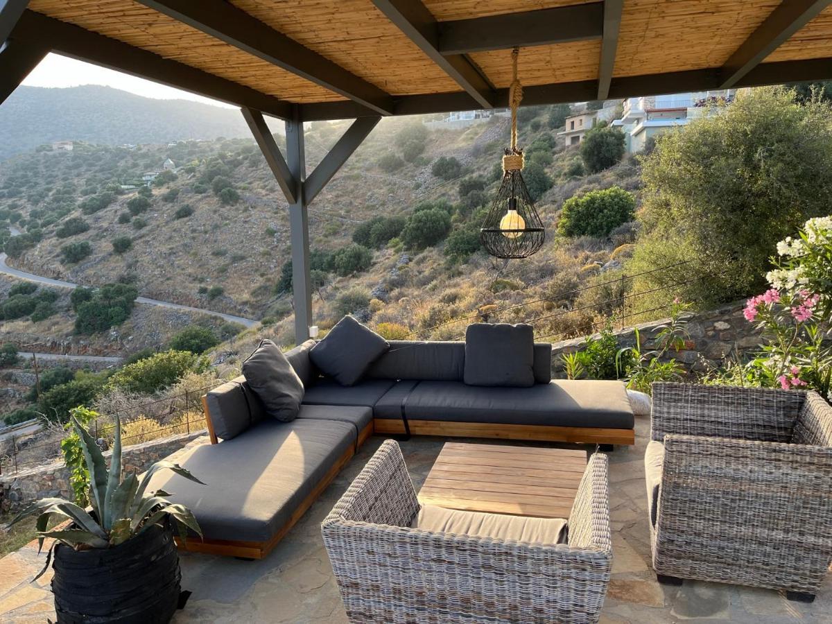 אלונדה Villa Estee, Luxury Villa With Private Infinity Pool And Jacuzzi מראה חיצוני תמונה