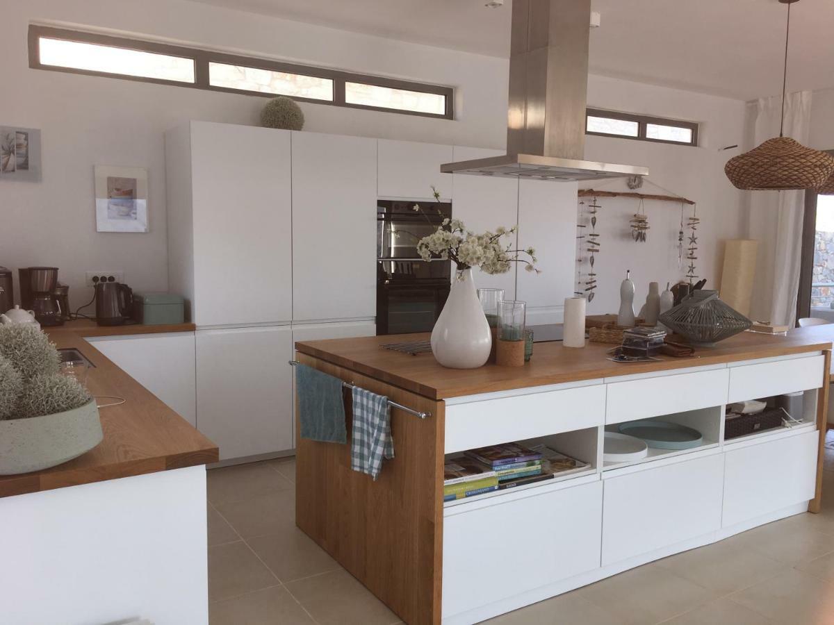 אלונדה Villa Estee, Luxury Villa With Private Infinity Pool And Jacuzzi מראה חיצוני תמונה