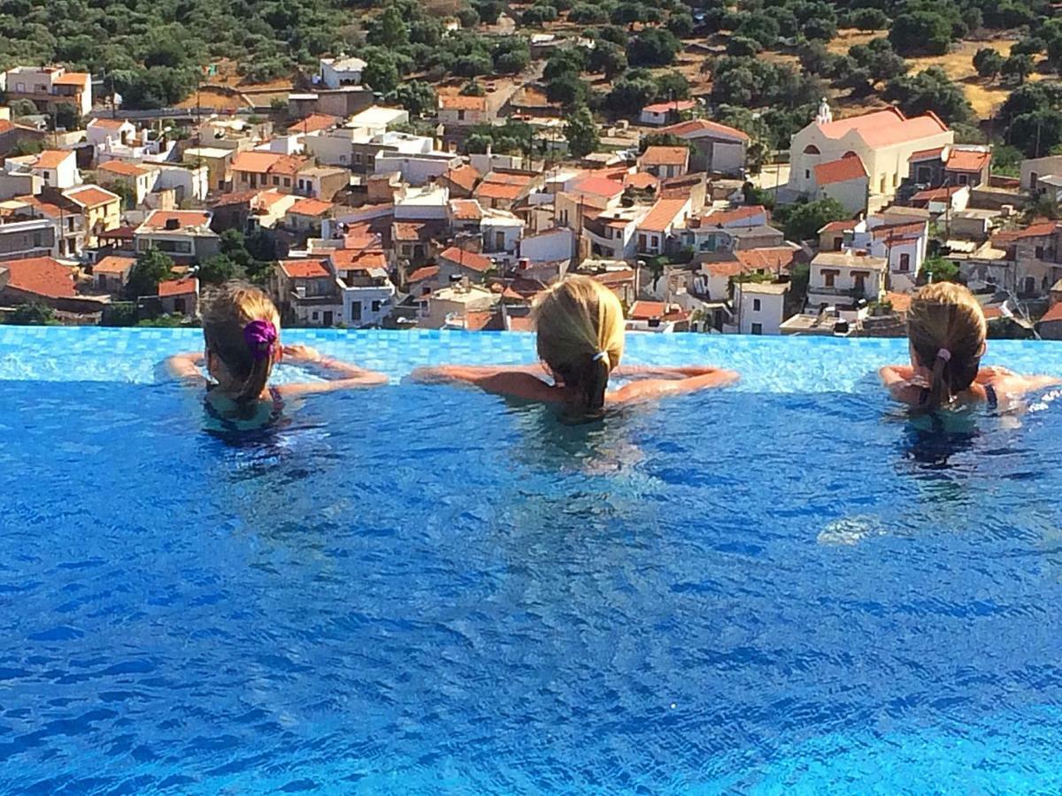 אלונדה Villa Estee, Luxury Villa With Private Infinity Pool And Jacuzzi מראה חיצוני תמונה