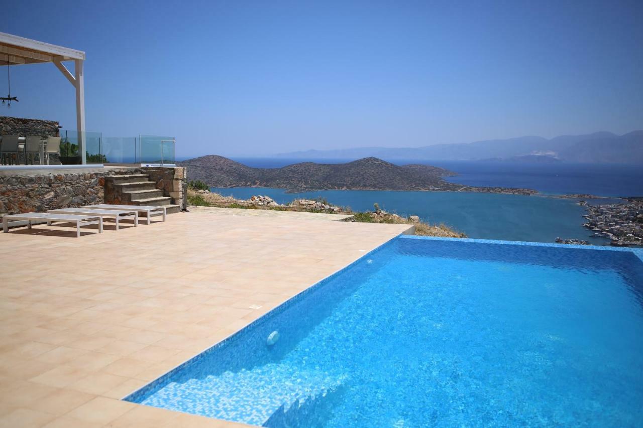 אלונדה Villa Estee, Luxury Villa With Private Infinity Pool And Jacuzzi מראה חיצוני תמונה