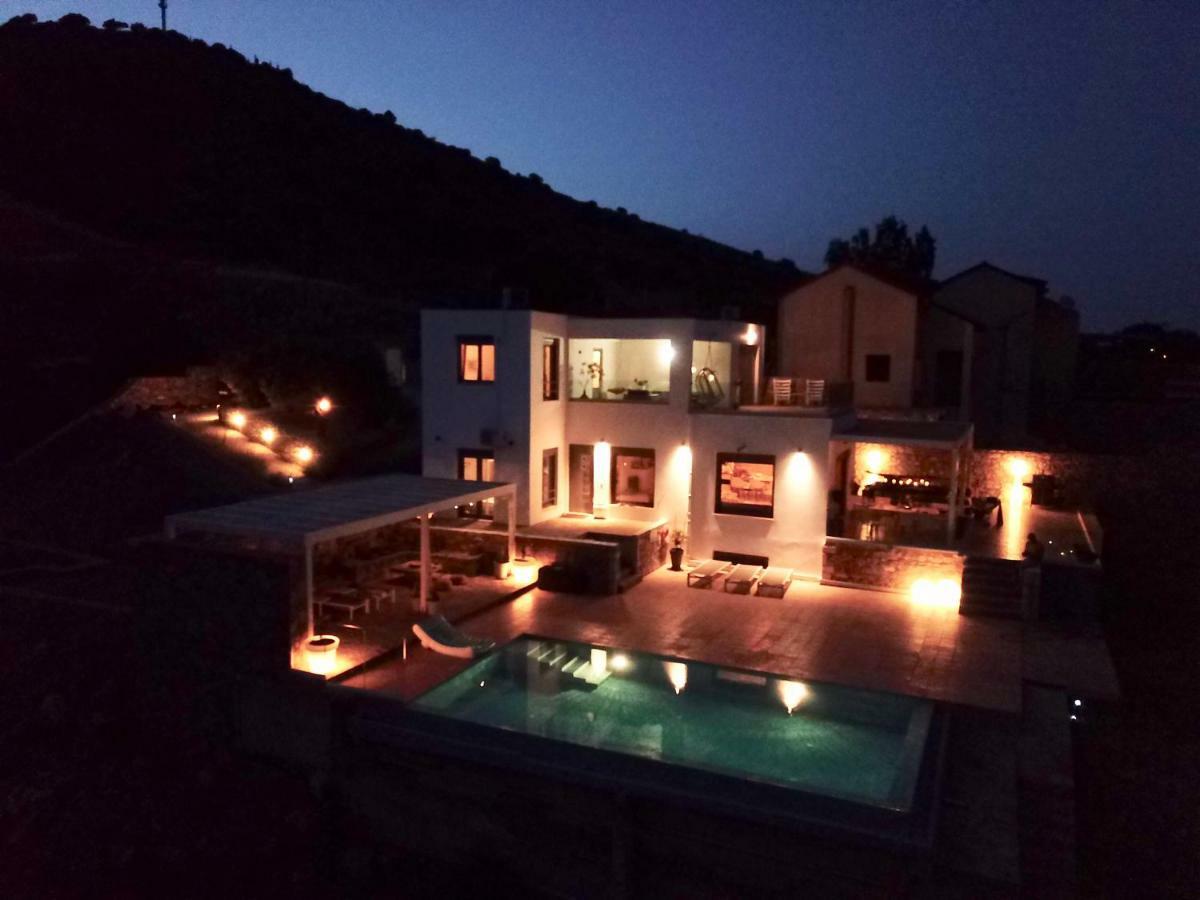 אלונדה Villa Estee, Luxury Villa With Private Infinity Pool And Jacuzzi מראה חיצוני תמונה